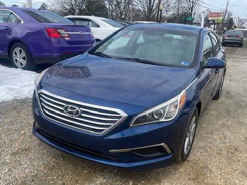 Used 2016 Hyundai Sonata SE image 2