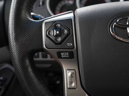 Used 2015 Toyota Tacoma 4x4 Double Cab w/ TRD Sport Package image 24