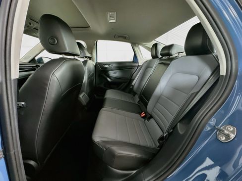 Used 2025 Volkswagen Jetta SE FWD image 27