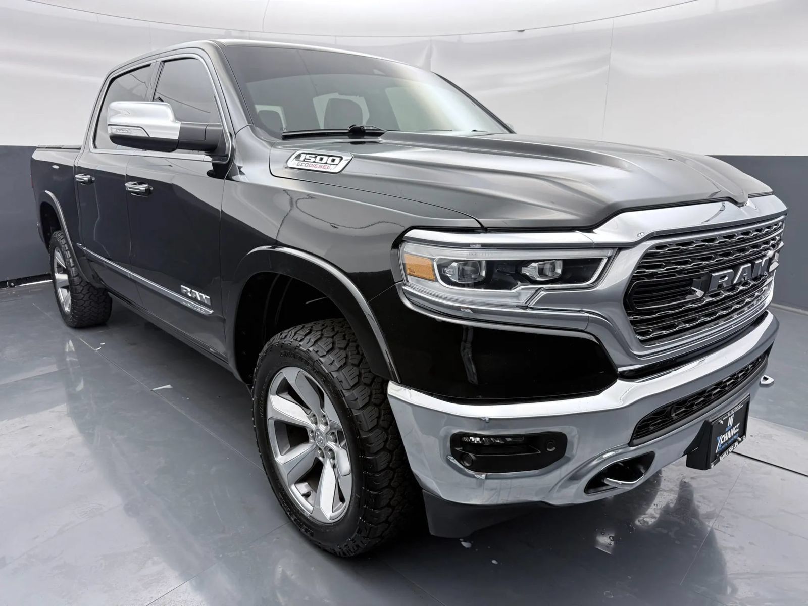 Used 2021 RAM 1500 Limited AWD/4WD image 1