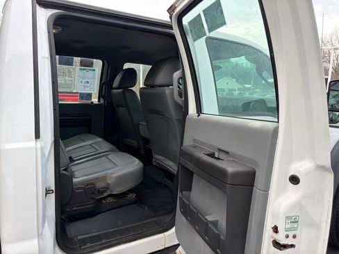 Used 2016 Ford F550 4x4 Crew Cab Super Duty image 39