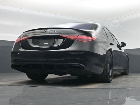 Used 2023 Mercedes-Benz S 580 4MATIC Sedan w/ AMG Line image 56