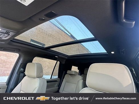 Used 2024 Chevrolet Tahoe Premier w/ Premium Package RWD image 24