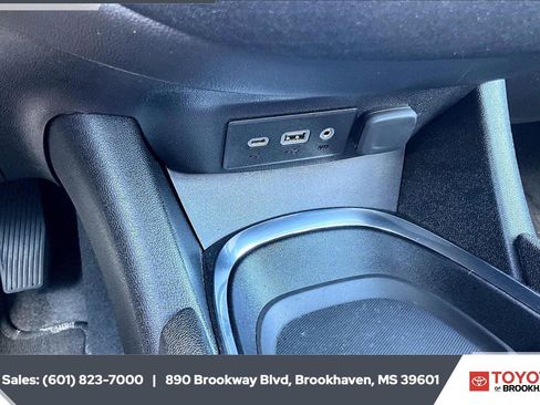 Used 2024 Chevrolet Malibu LT FWD image 23