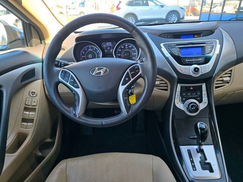 Used 2012 Hyundai Elantra Limited image 10