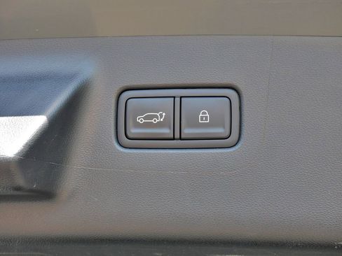 Used 2025 Hyundai Santa Fe Limited FWD image 20