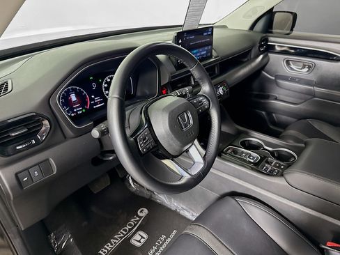 Certified 2024 Honda Pilot Touring image 8