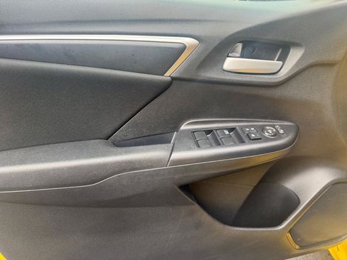 Used 2019 Honda Fit LX image 20