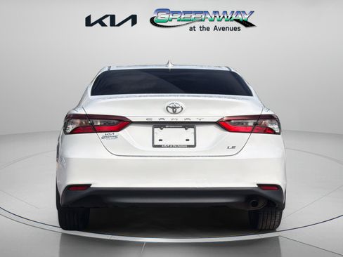 Used 2023 Toyota Camry LE FWD image 5