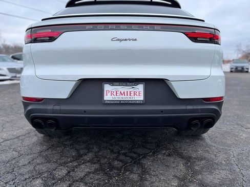 Used 2022 Porsche Cayenne Platinum Edition AWD/4WD image 7