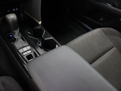 Used 2025 Toyota Camry LE FWD image 16