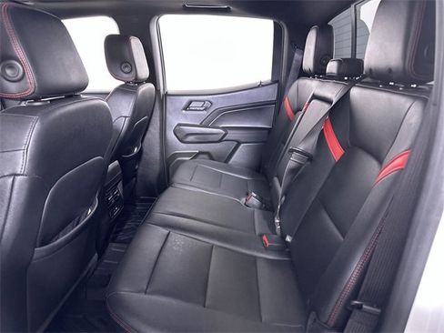 Used 2023 Chevrolet Colorado Z71 w/ Z71 Convenience Package 2 image 26