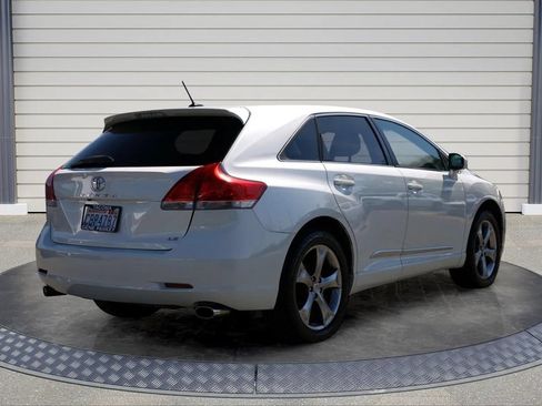 Used 2012 Toyota Venza LE w/ LE Convenience Pkg FWD image 7