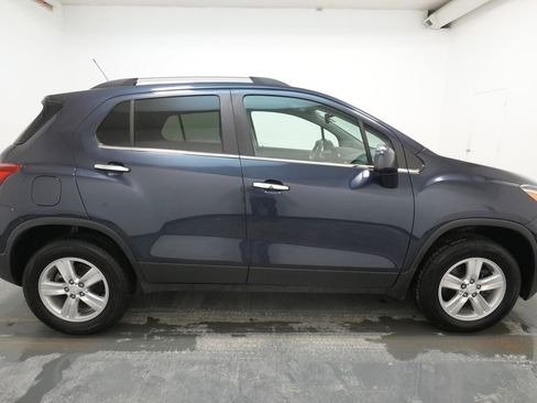 Used 2018 Chevrolet Trax LT w/ LT Convenience Package image 10