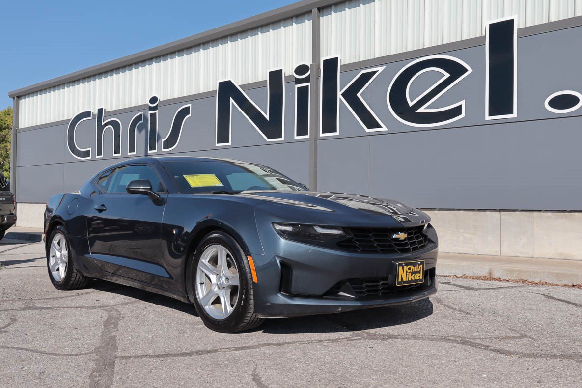 Used 2023 Chevrolet Camaro LT RWD image 1