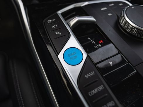 Used 2024 BMW i4 xDrive40i image 18