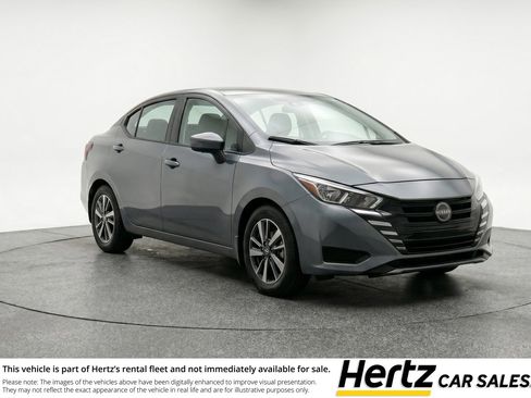 Used 2025 Nissan Versa SV image 1