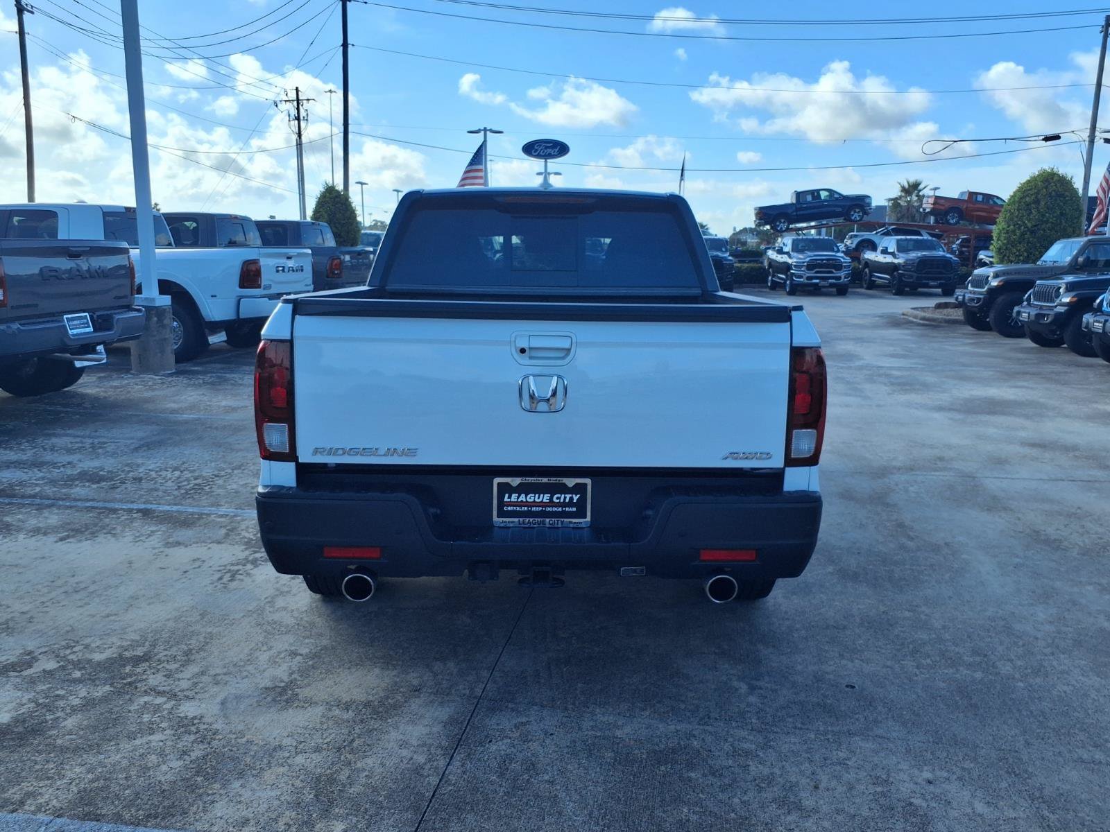 Used 2023 Honda Ridgeline Black Edition image 6