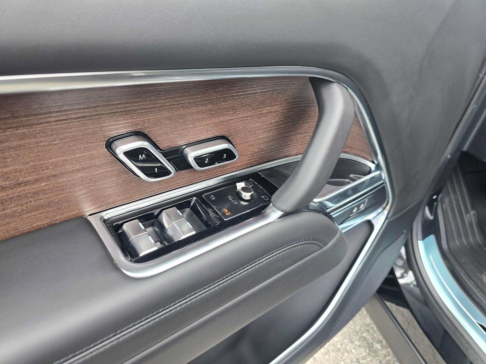 New 2027 Land Rover Range Rover SE AWD/4WD image 22