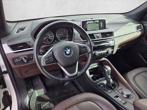 Used 2017 BMW X1 xDrive28i AWD/4WD image 13