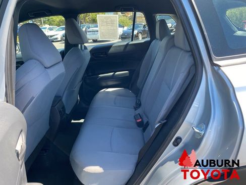 Used 2025 Toyota Corolla Cross AWD Hybrid image 19