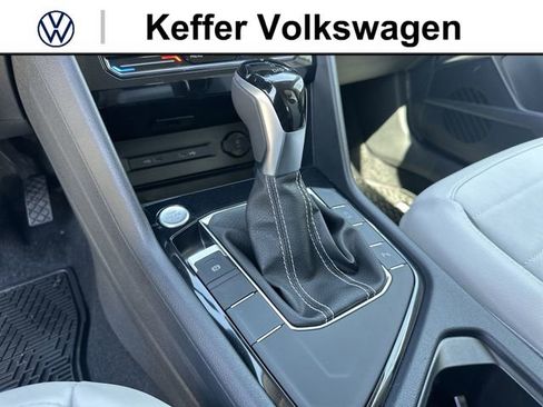 New 2026 Volkswagen Taos SE FWD image 20