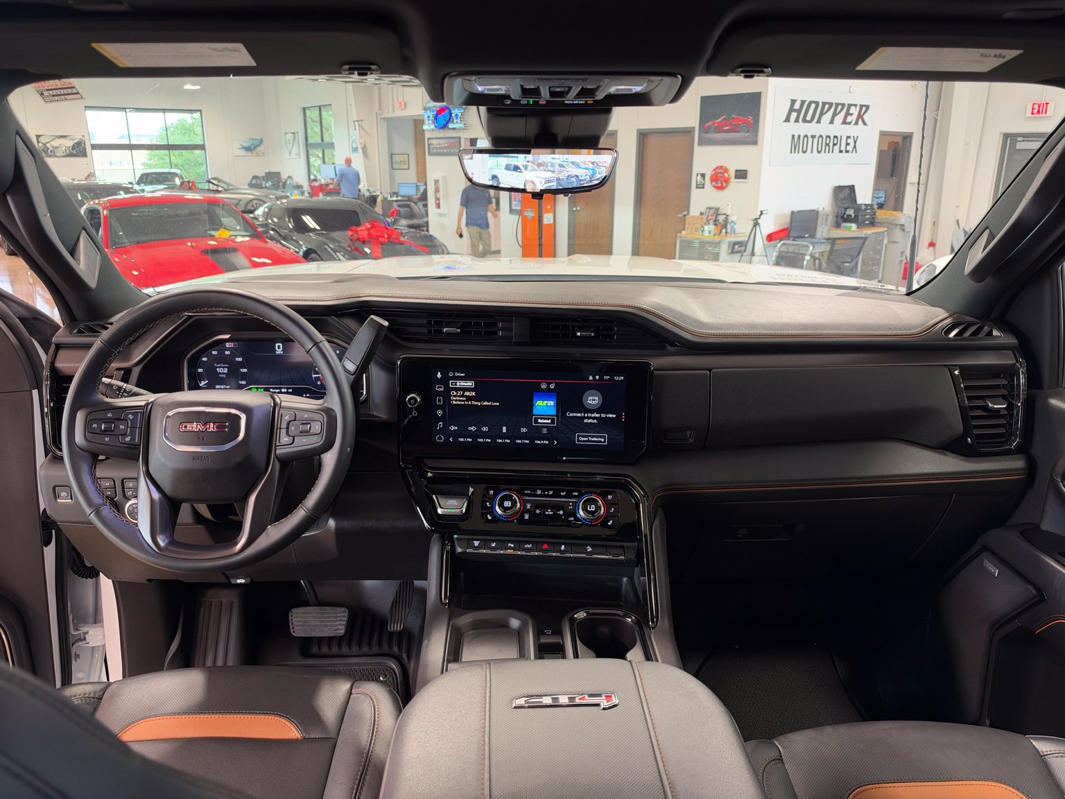 Used 2024 GMC Sierra 2500 AT4 w/ AT4 Premium Plus Package AWD/4WD image 16