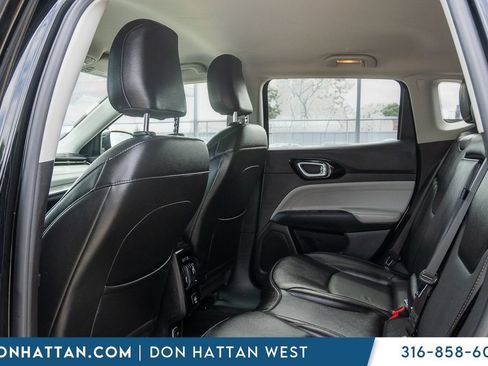 Used 2022 Jeep Compass Limited AWD/4WD image 18