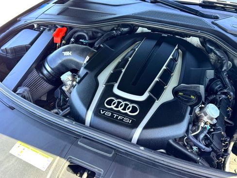Used 2015 Audi A8 L 4.0T w/ Premium Package image 4
