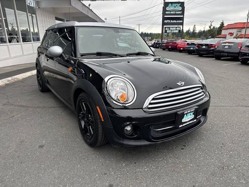 Used 2013 MINI Cooper Clubman FWD image 10
