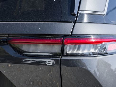 New 2025 Jeep Grand Cherokee Laredo X w/ Luxury Tech Group I image 6