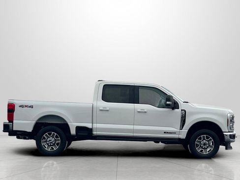 Used 2024 Ford F350 Lariat image 3
