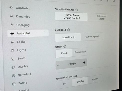 Used 2020 Tesla Model Y Long Range image 31