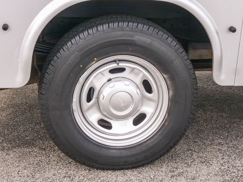 Used 2016 Ford F250 XL image 6