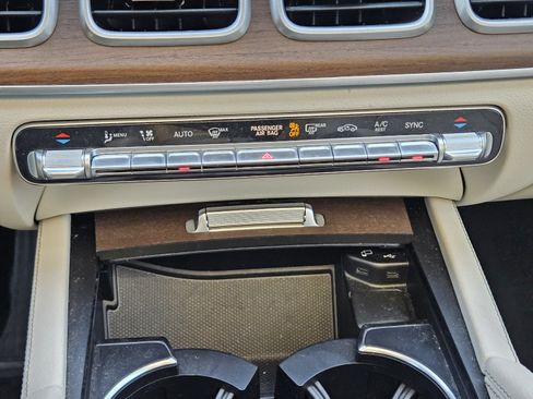 Certified 2022 Mercedes-Benz GLE 350 4MATIC image 11