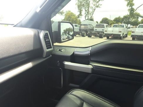 Used 2020 Ford F150 Lariat w/ Equipment Group 502A Luxury AWD/4WD image 14