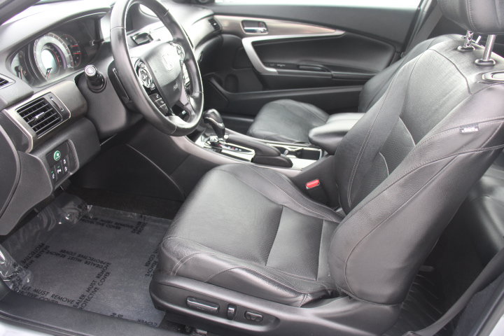 Used 2016 Honda Accord Touring image 11