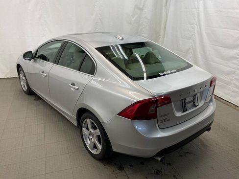 Used 2012 Volvo S60 T5 w/ Climate Pkg FWD image 7