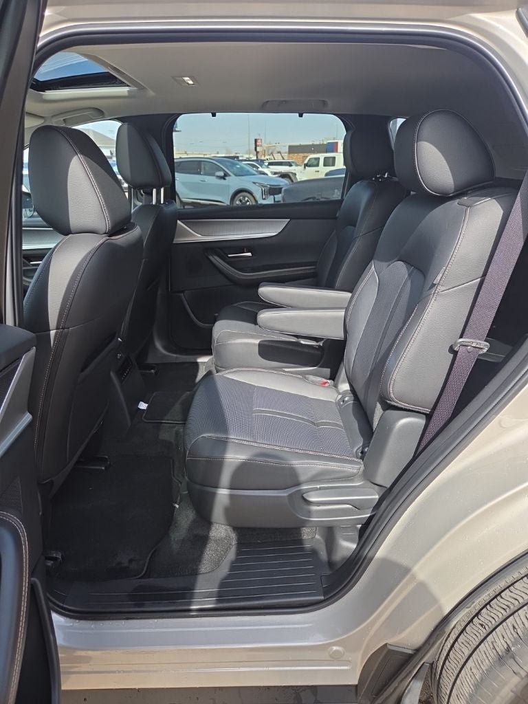 Used 2025 MAZDA CX-90 Plug-In Hybrid w/ Preferred AWD/4WD image 24
