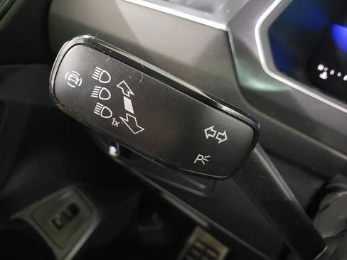 Used 2022 Volkswagen Tiguan SE R-Line image 23