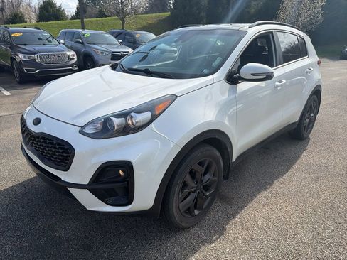 Used 2021 Kia Sportage S image 3