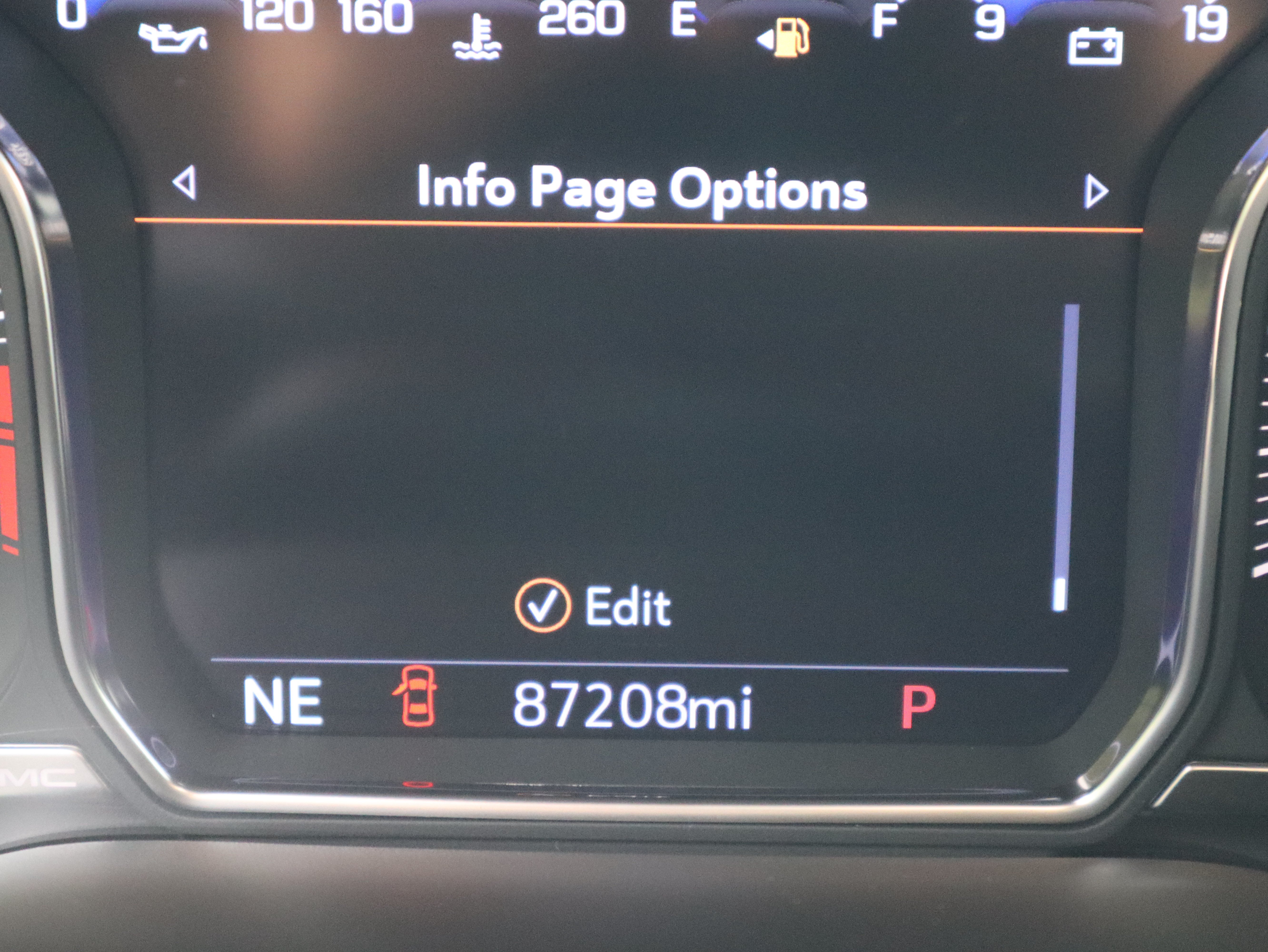 Used 2021 GMC Yukon Denali w/ Denali Premium Package RWD image 39