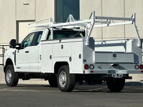 Used 2024 Ford F350 XL image 5