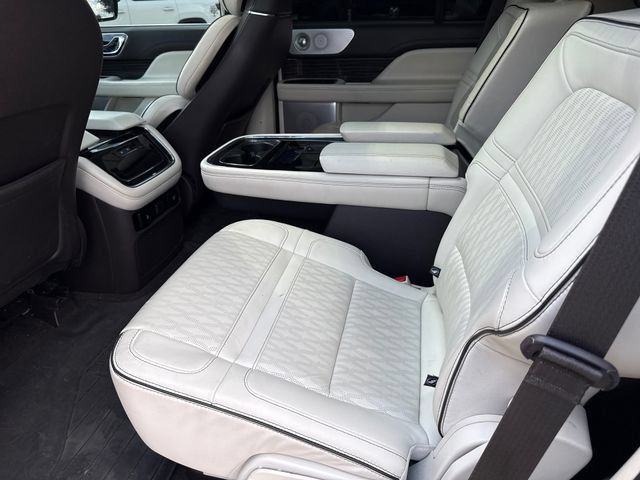 Used 2022 Lincoln Navigator Black Label AWD/4WD image 22