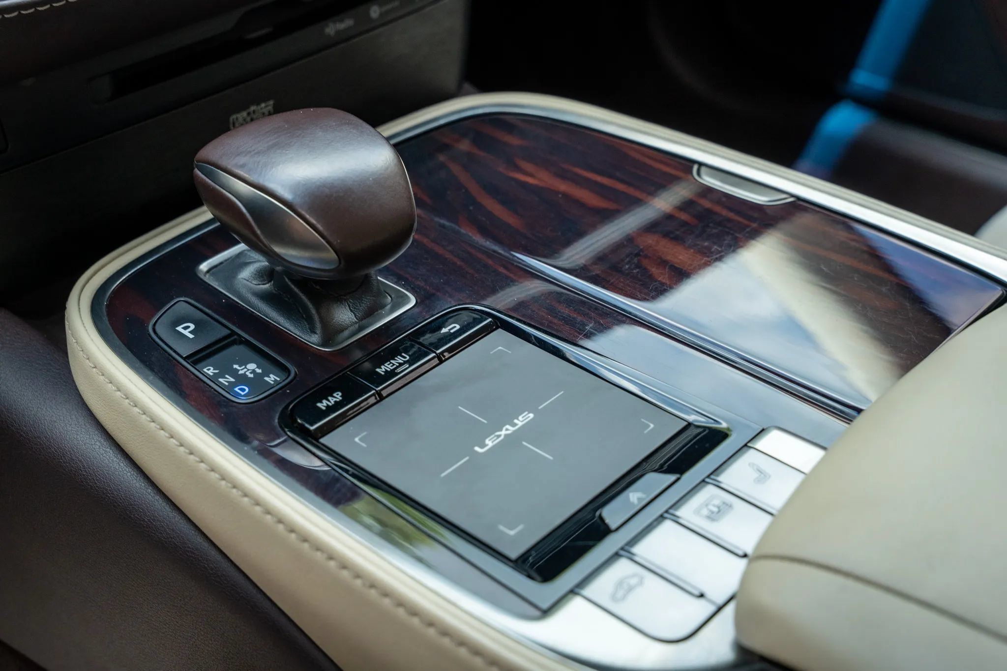 Used 2018 Lexus LS 500 w/ Interior Upgrade Package RWD image 24