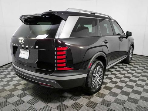 Certified 2026 Hyundai Palisade FWD Hybrid image 3