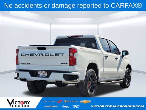 Used 2023 Chevrolet Silverado 1500 RST w/ Redline Edition AWD/4WD image 4