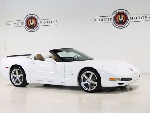 Used 2004 Chevrolet Corvette w/ Preferred Equipment Group image 30