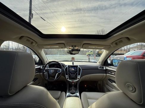 Used 2016 Cadillac SRX Luxury w/ Driver Awareness Package image 12