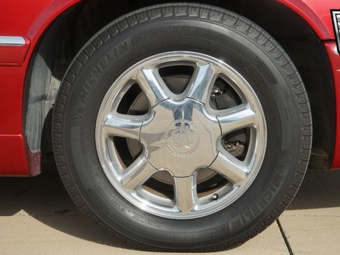 Used 2001 Cadillac Eldorado ESC w/ Comfort/Convenience Pkg image 9